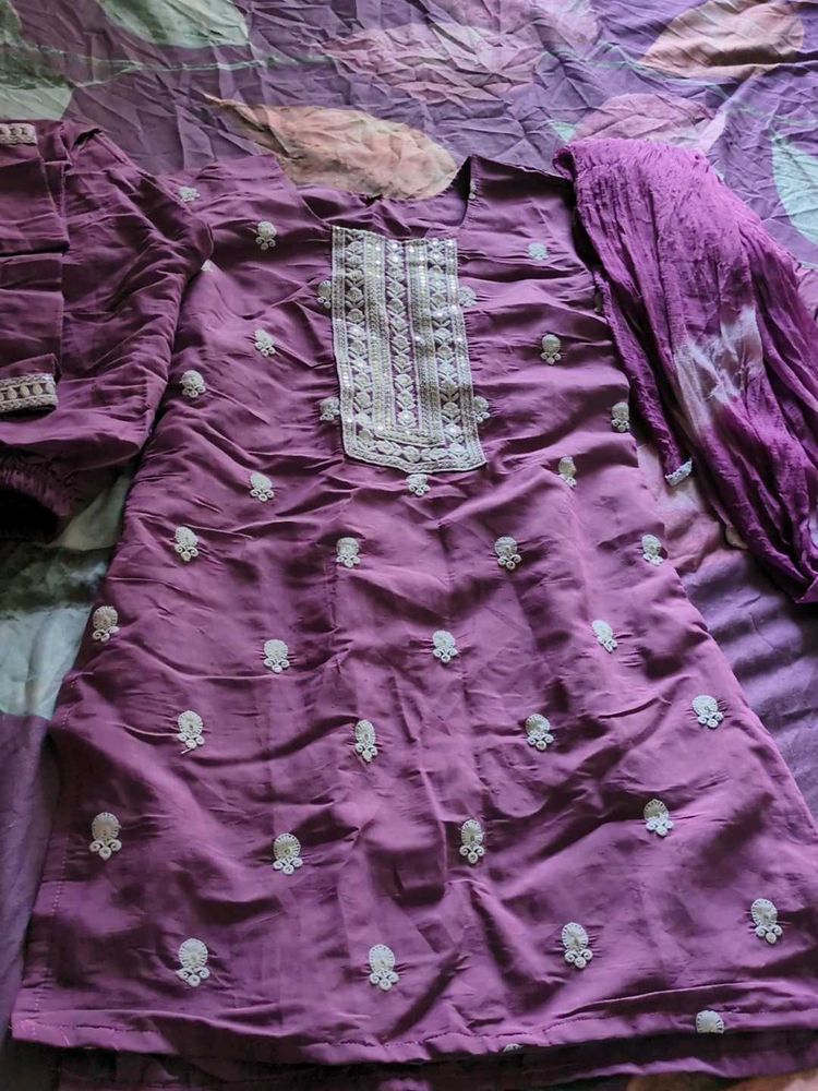 Beautiful Purple Embroidered Kurta Set
