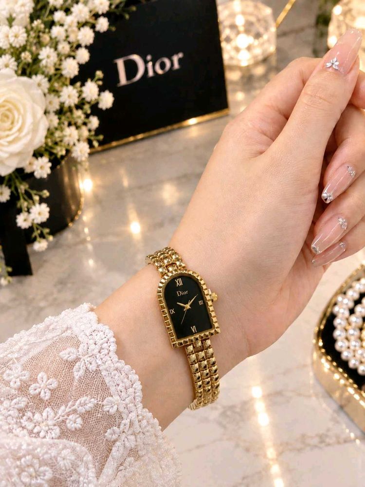 DIOR PREMIUM QUALITY LADIES WATCH