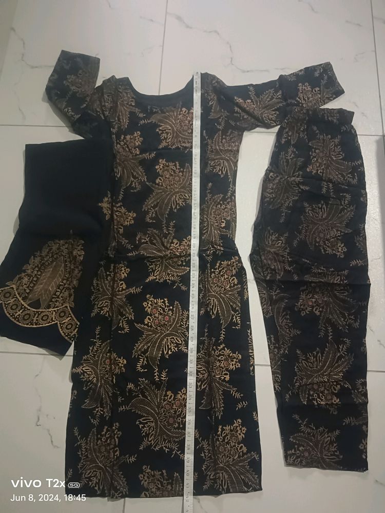 Women Black 🖤 Rayon Printed Kurta Set