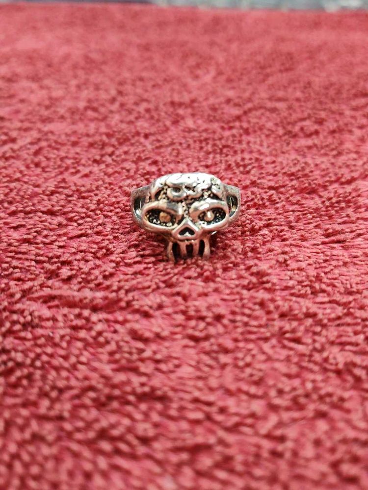 Skull Ring - Unique Design