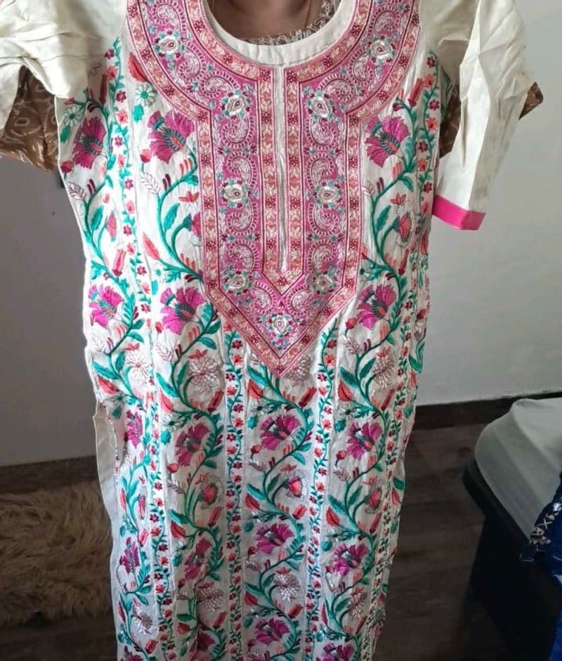 Beautiful Embroidered Kurta Set