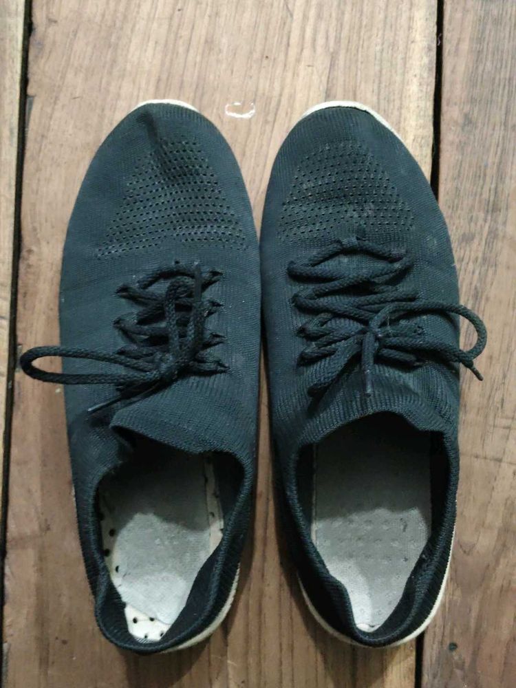 Black Knit Sneakers