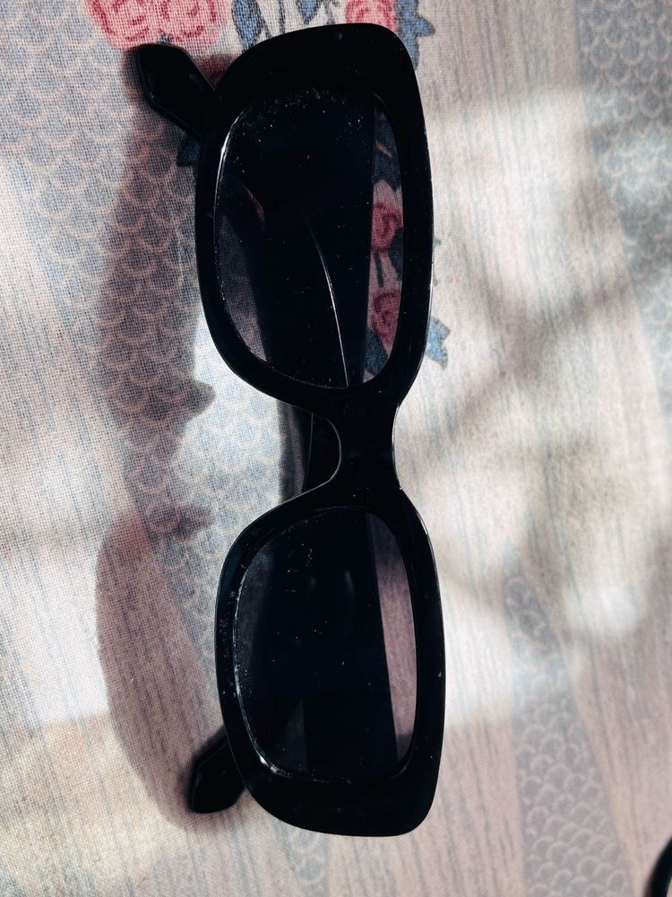 Black Cat Eye Sunglass🥸
