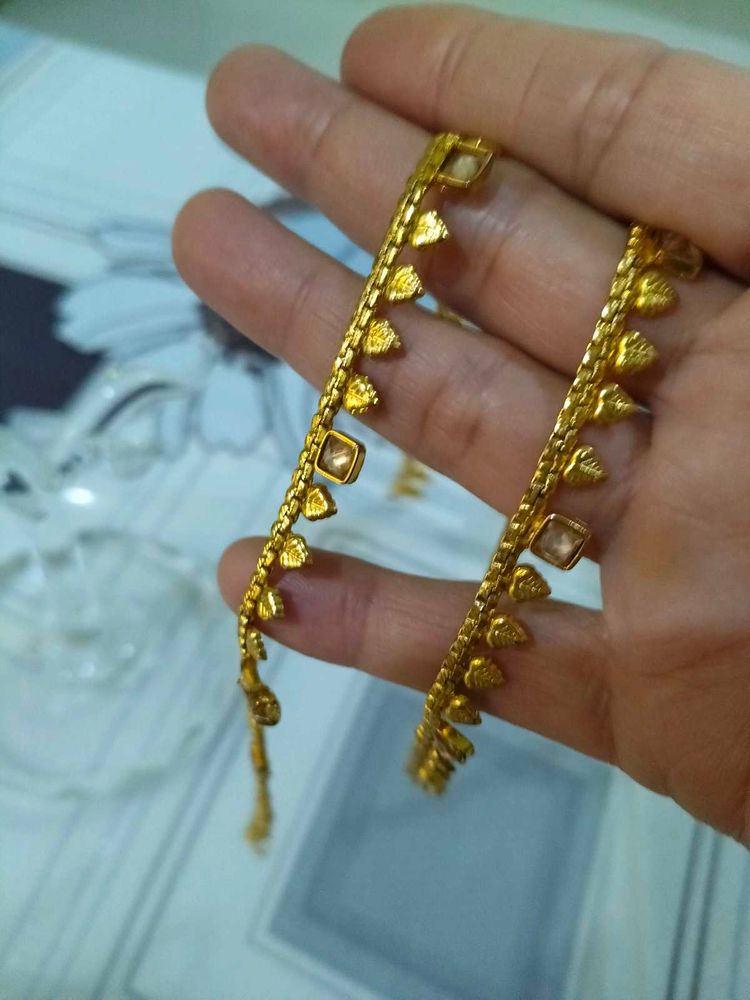 Golden Anklets with Leaf Design