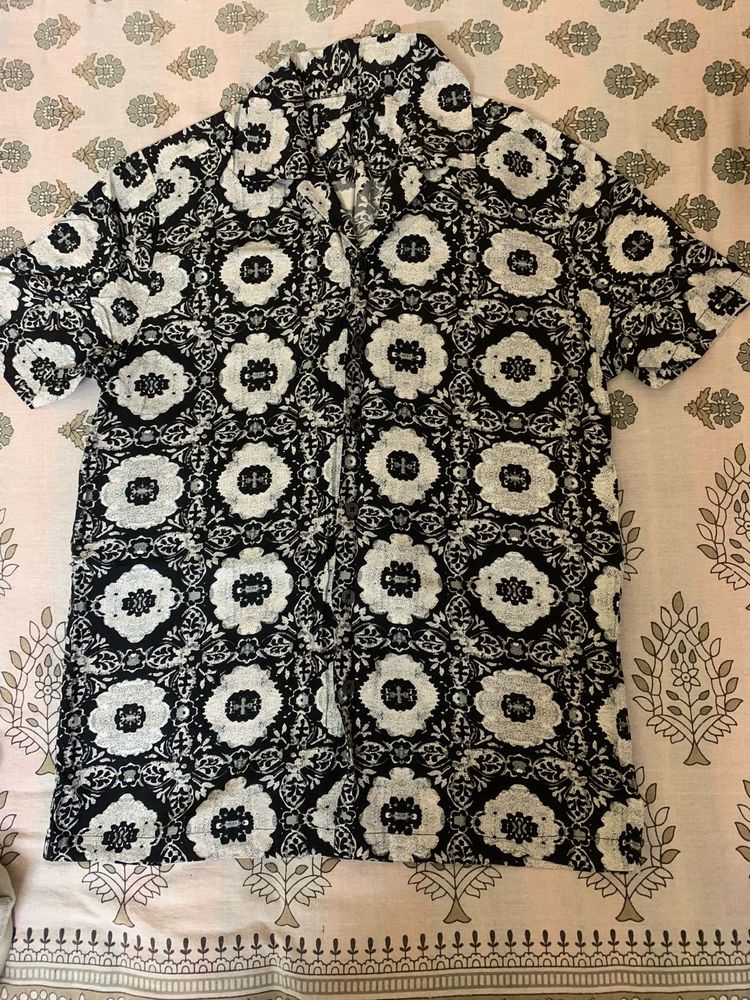 Short Sleeve Printed Button-Up Shirt