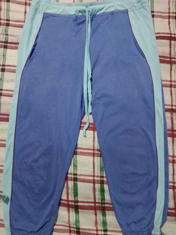 Comfortable cotton capri.