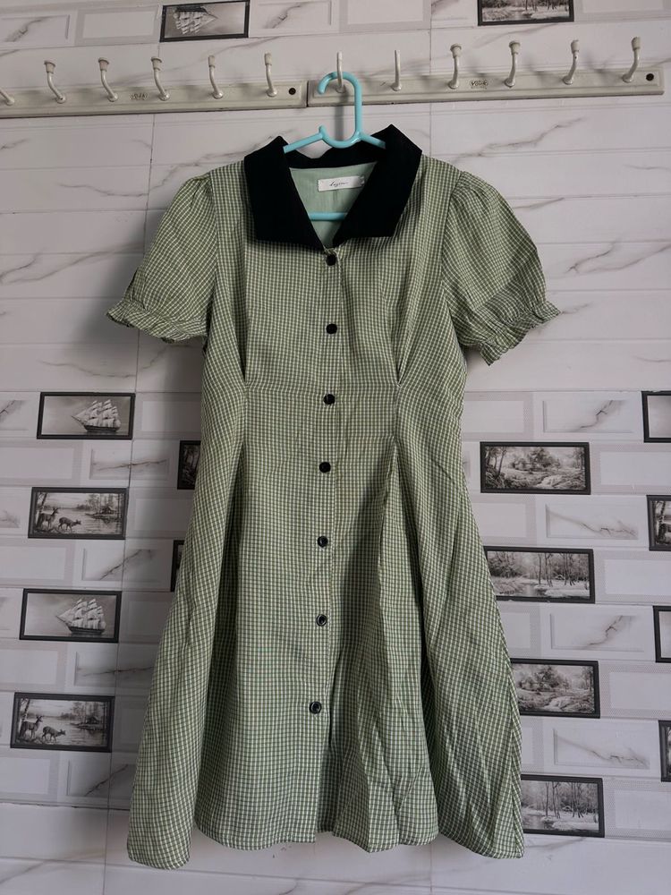 Chic Green Checkered Dress