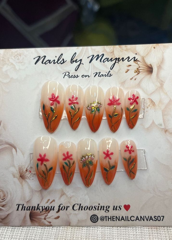 Floral Press-On Nails