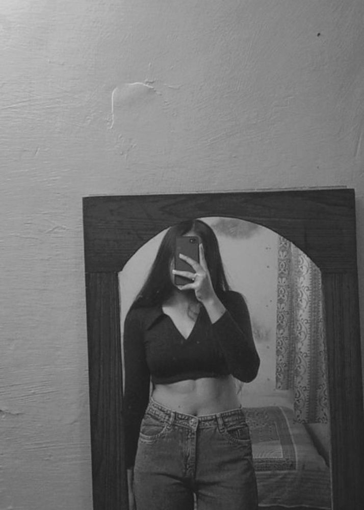 Black Collared Long Sleeve Crop Top