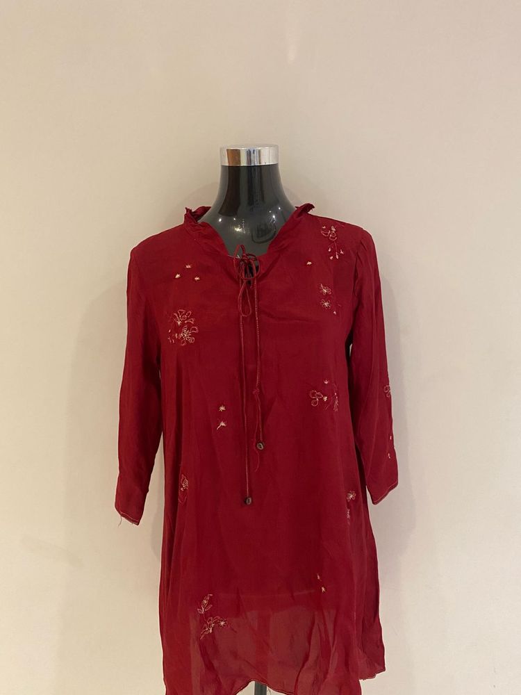 Marigold Lane Red Kurta Top