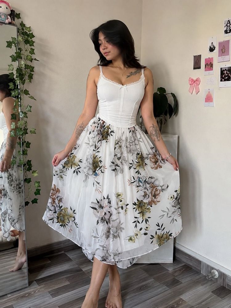 Floral Printed Flowy Midi Skirt