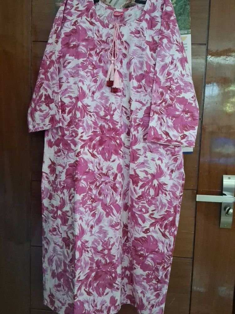 Pure cotton daily wear kurta in floral pattern