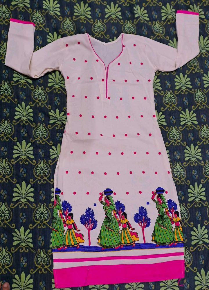 Gujarati embroidery kurta (negligible flaws)