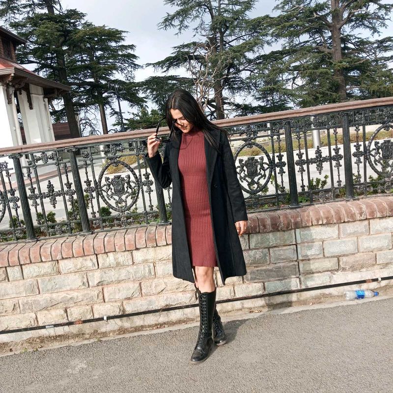 Chic Ribbed Knit Dress