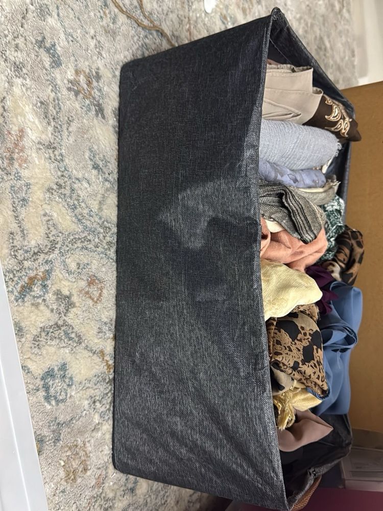 2 clothes Storage for shelves