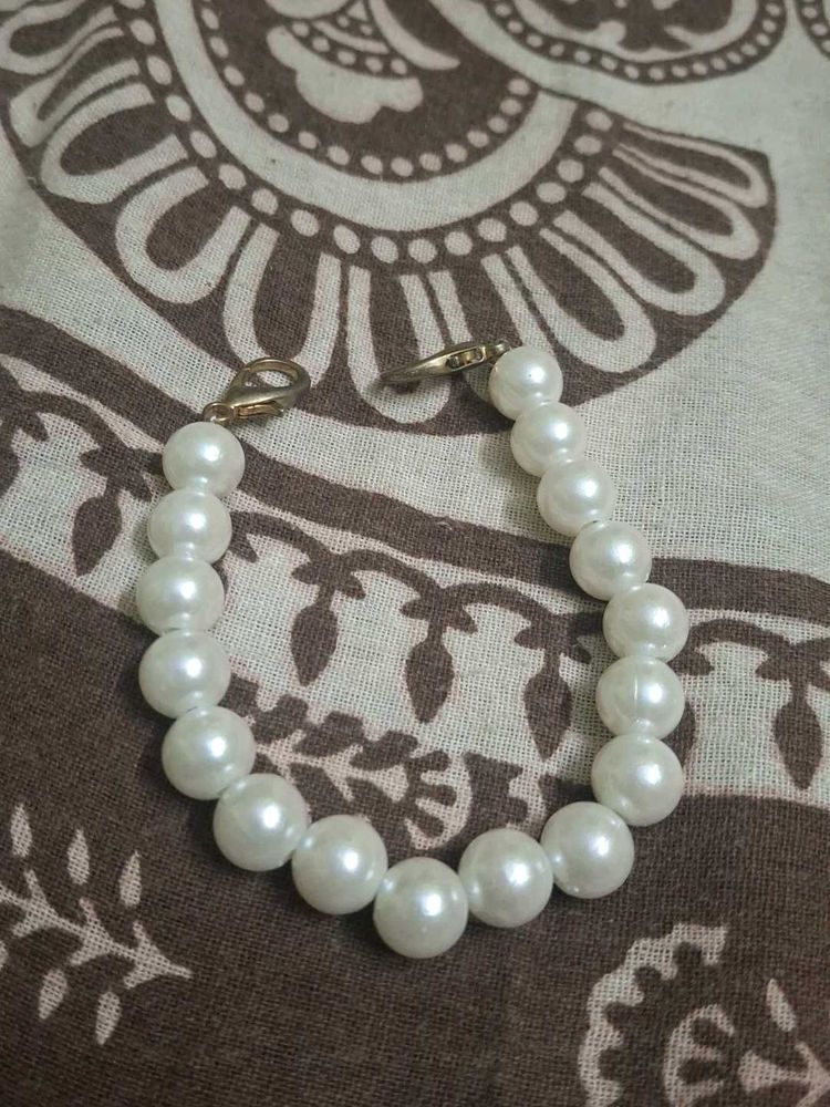 keychain/pearl attachment