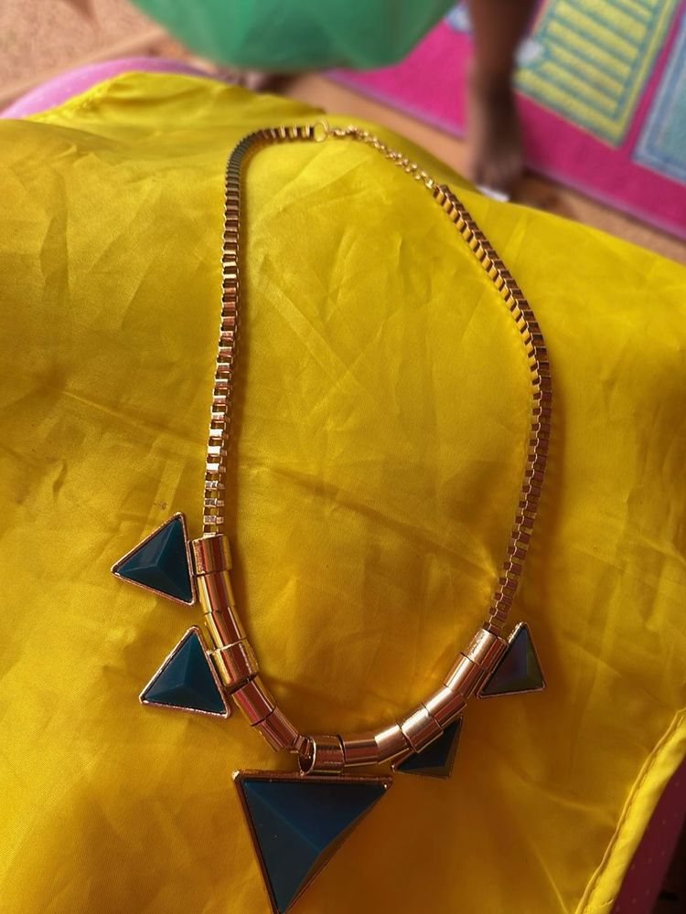 Geometric Statement Necklace