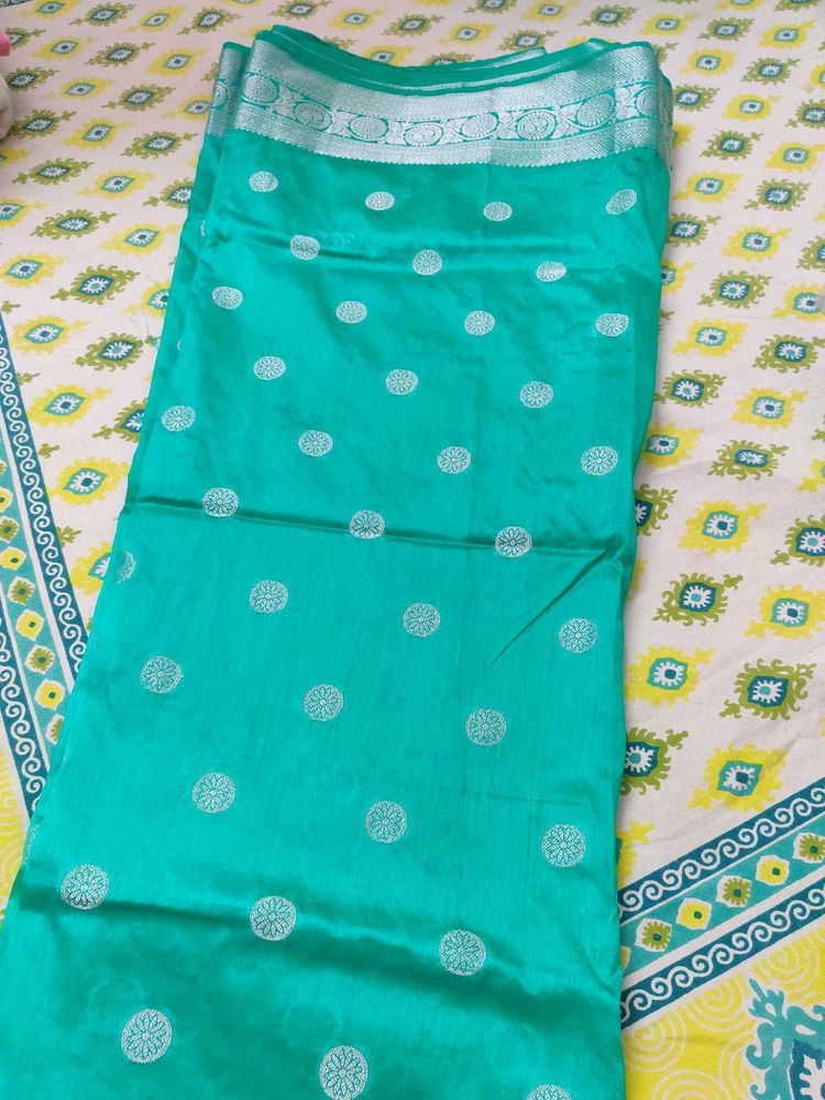 Women Cyan Saree