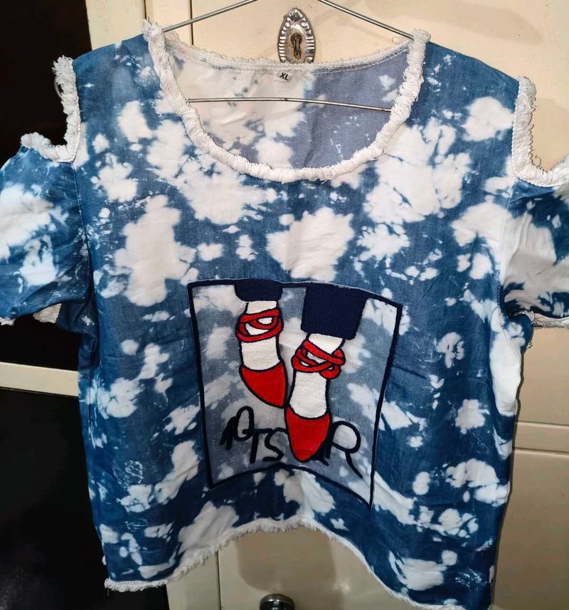 Tie-Dye Cold Shoulder Top with Ballet Shoes Graphi