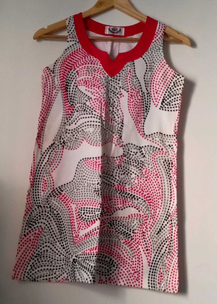 Retro Dot Print V-Neck Top