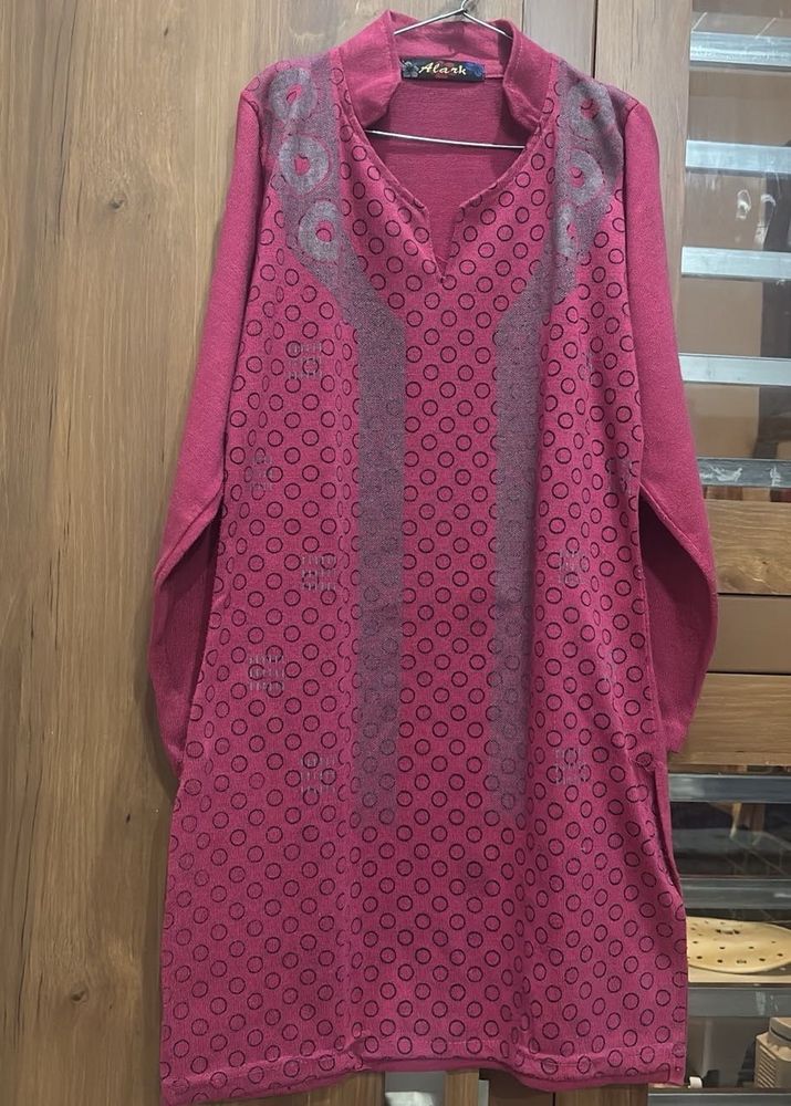 Magenta Kurta with Unique Pattern