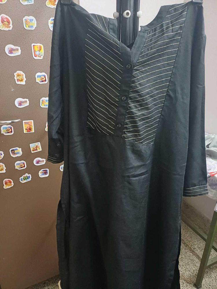Elegant Black Kurthi