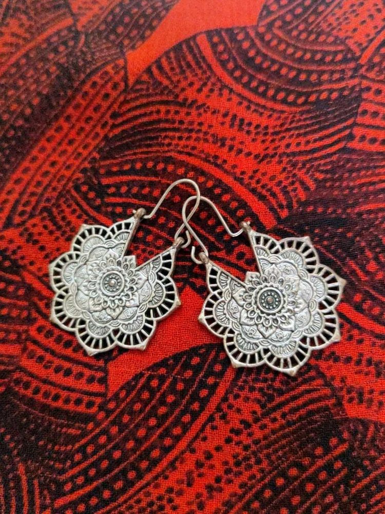 Boho Floral Drop Earrings