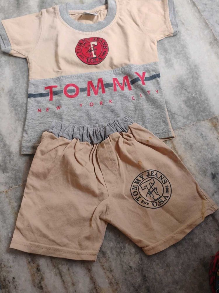 Tommy Hilfiger Baby Outfit