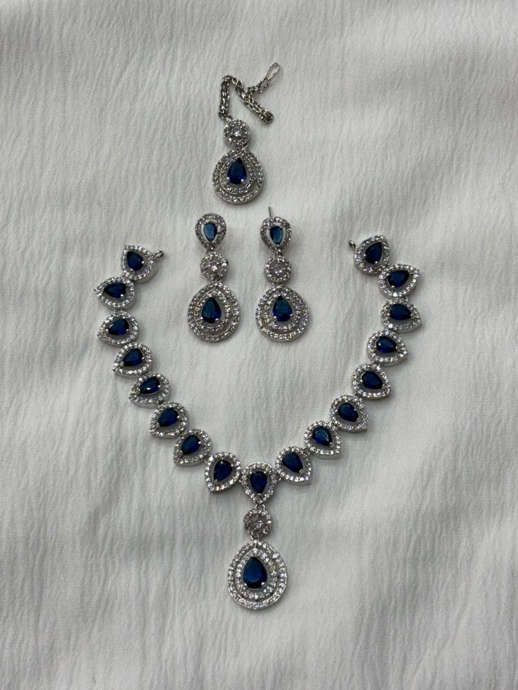 Royal Blue V-Shape AD Necklace Set 💙