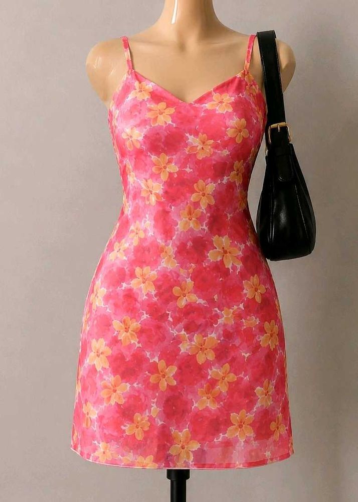 SALE 💰 Pink Floral Slip Dress 🌸