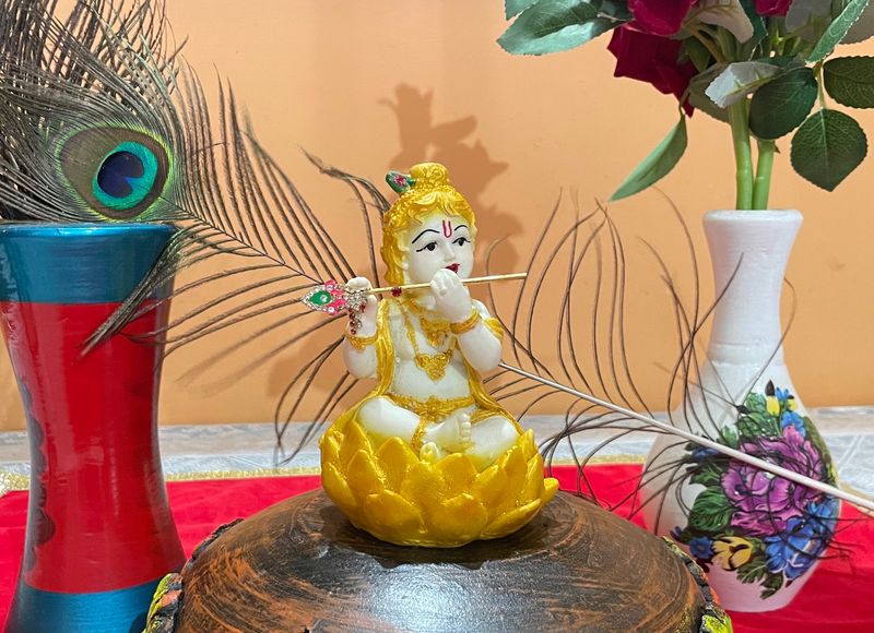 Small Krishna With Murli 😍