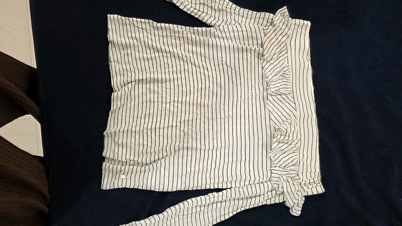 Striped Ruffle Detail Top