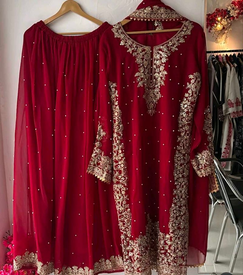 Elegant Red Embroidered kurta plazzo and dupatta S