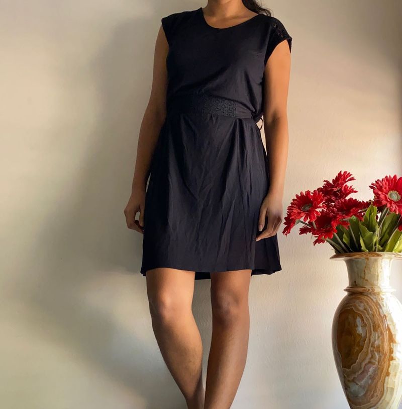Little Black Dress - Versatile &amp; Chic
