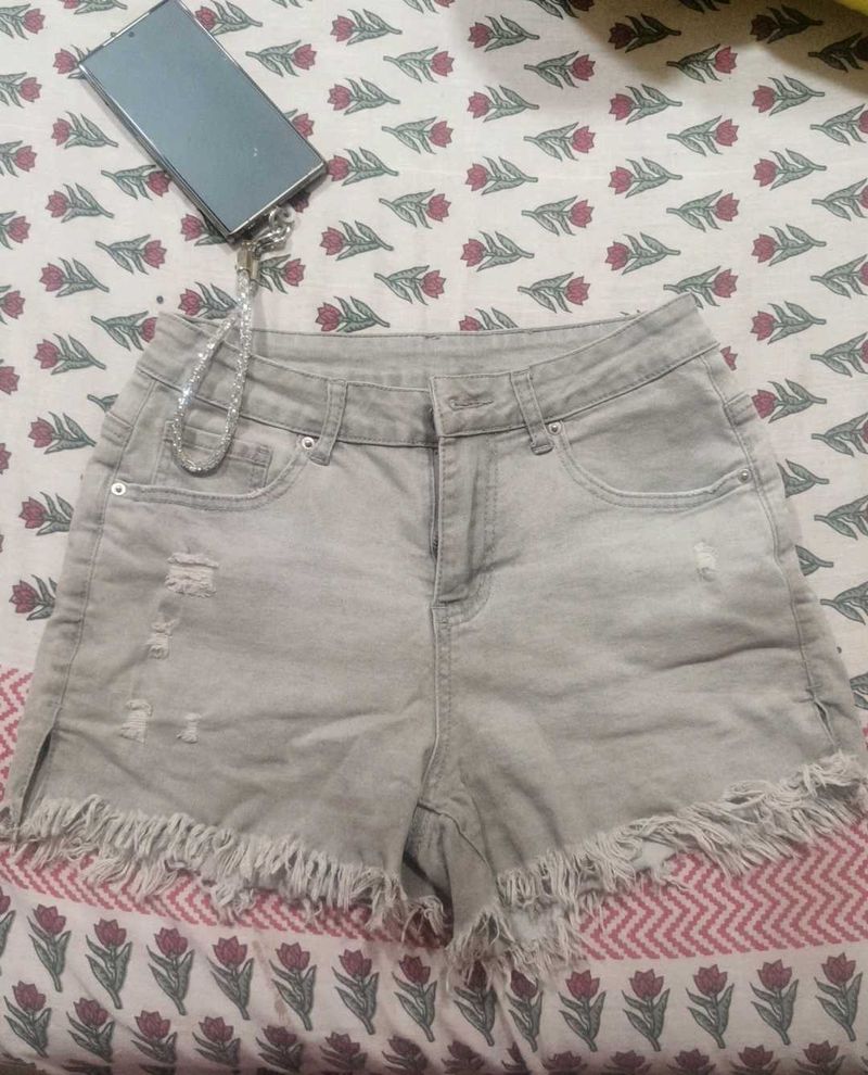 Frayed Hem Denim Shorts