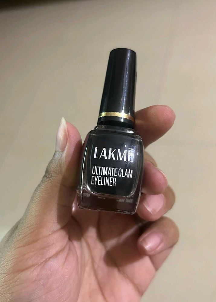 Lakme Ultimate Glam Eyeliner