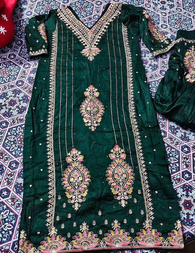 Emerald Green Embroidered Kurta Set