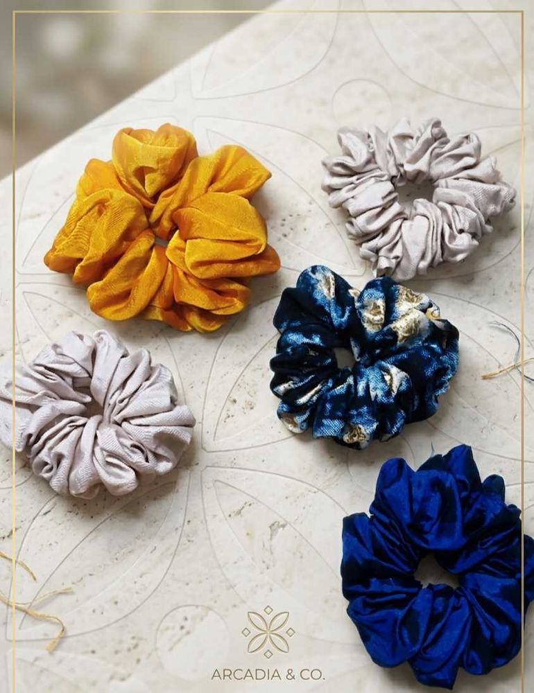 Set of 6 crepe Scrunchies