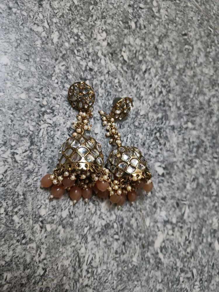 Elegant Kundan &amp; Pearl Jhumka Earrings