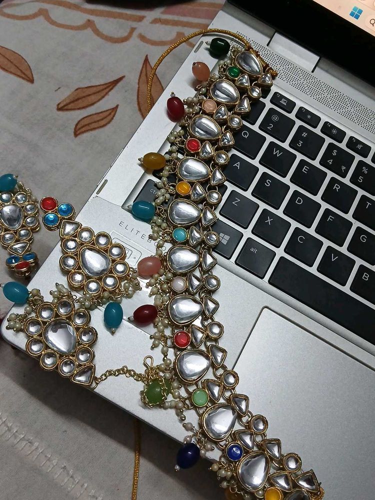 Exquisite look of  Kundan &amp; Pearl Necklace Set