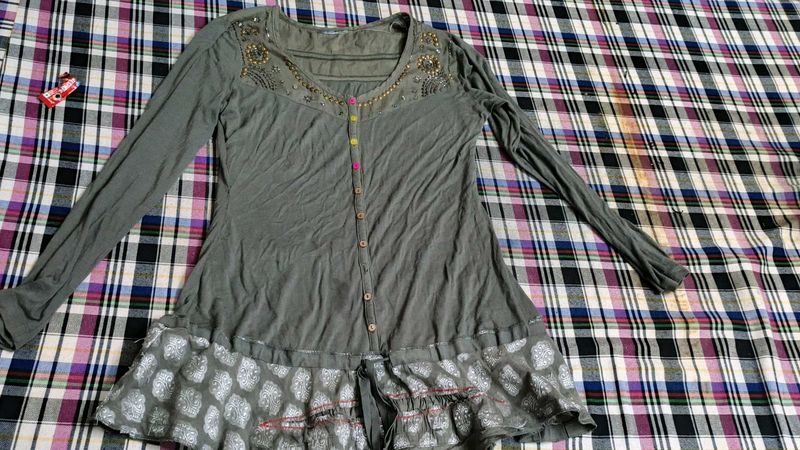 Embellished Gray Y2K Top