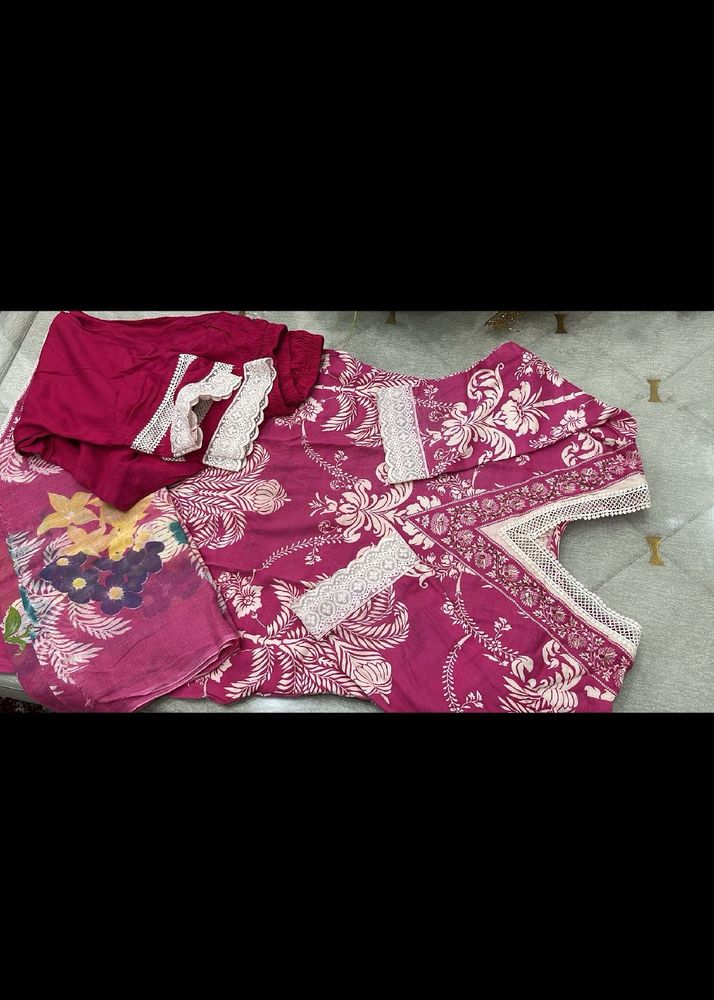 Beautiful Magenta Floral Kurta Set