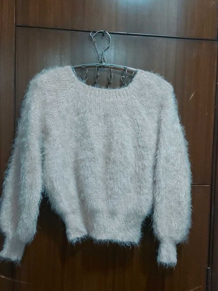Cropped sweater