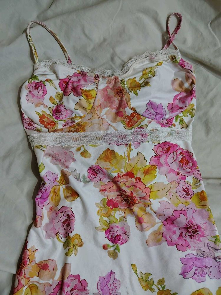 Newme Floral Camisole with Lace Trim