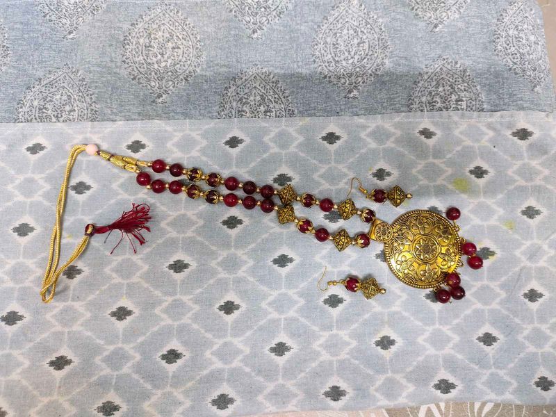 Gold Tone Ethnic Necklace &amp; Earring Set