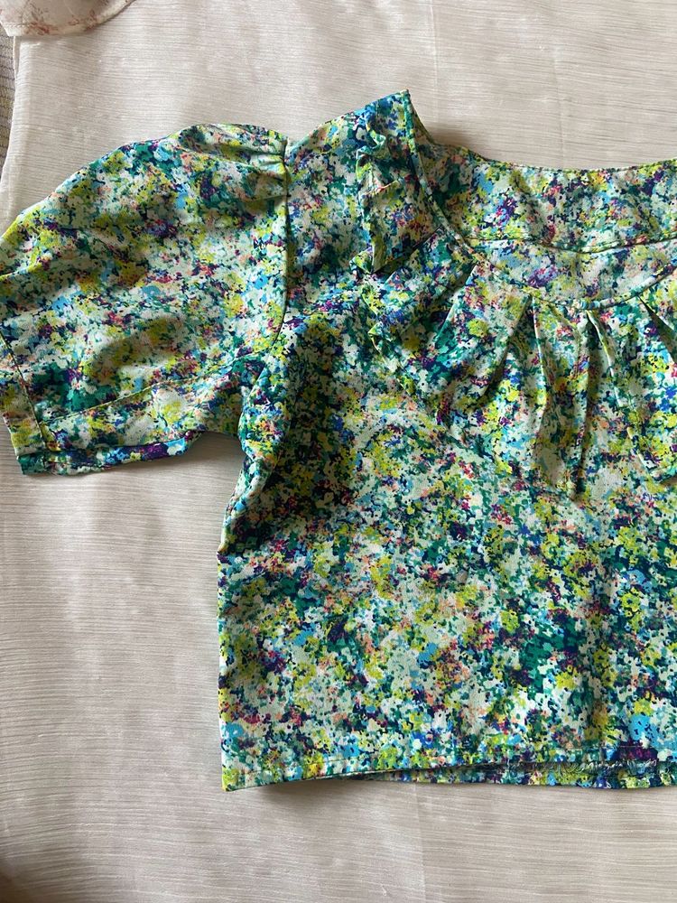 Custom made green crop top