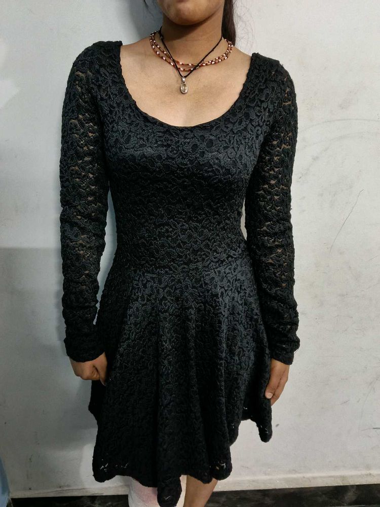 Elegant Black flared Dress