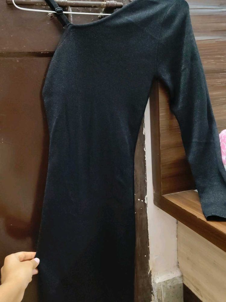mini black dress