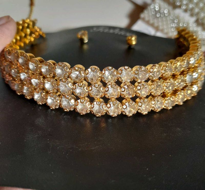 Stunning Gold &amp; Crystal Choker Set
