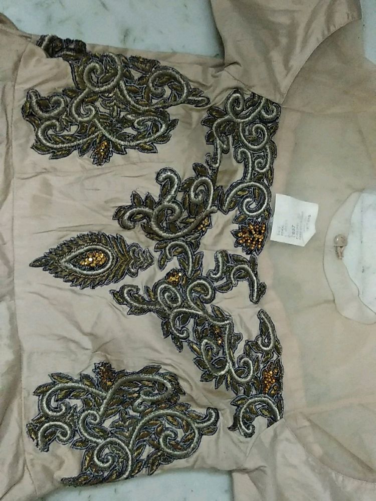 36/38 Barbie Gown*Free*Saree(Negotiable)